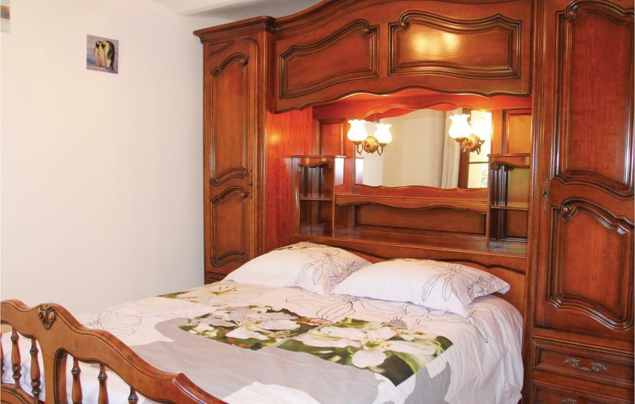 2 Bedroom Awesome Home In Sigoyer Sigoyer  Екстериор снимка